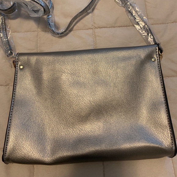 Summer and rose silver crossbody - Picture 3 of 3